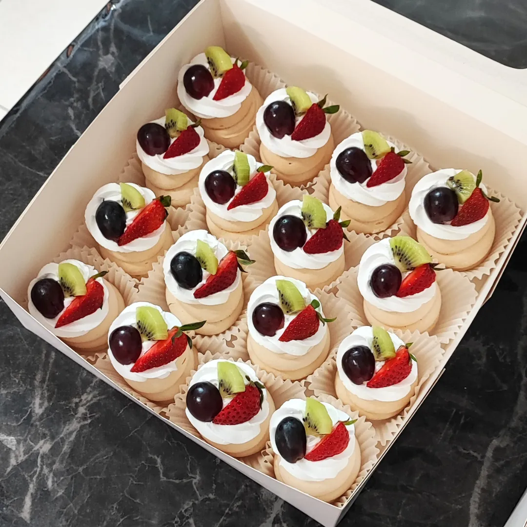 Mini Pavlova Classic 16pcs 4