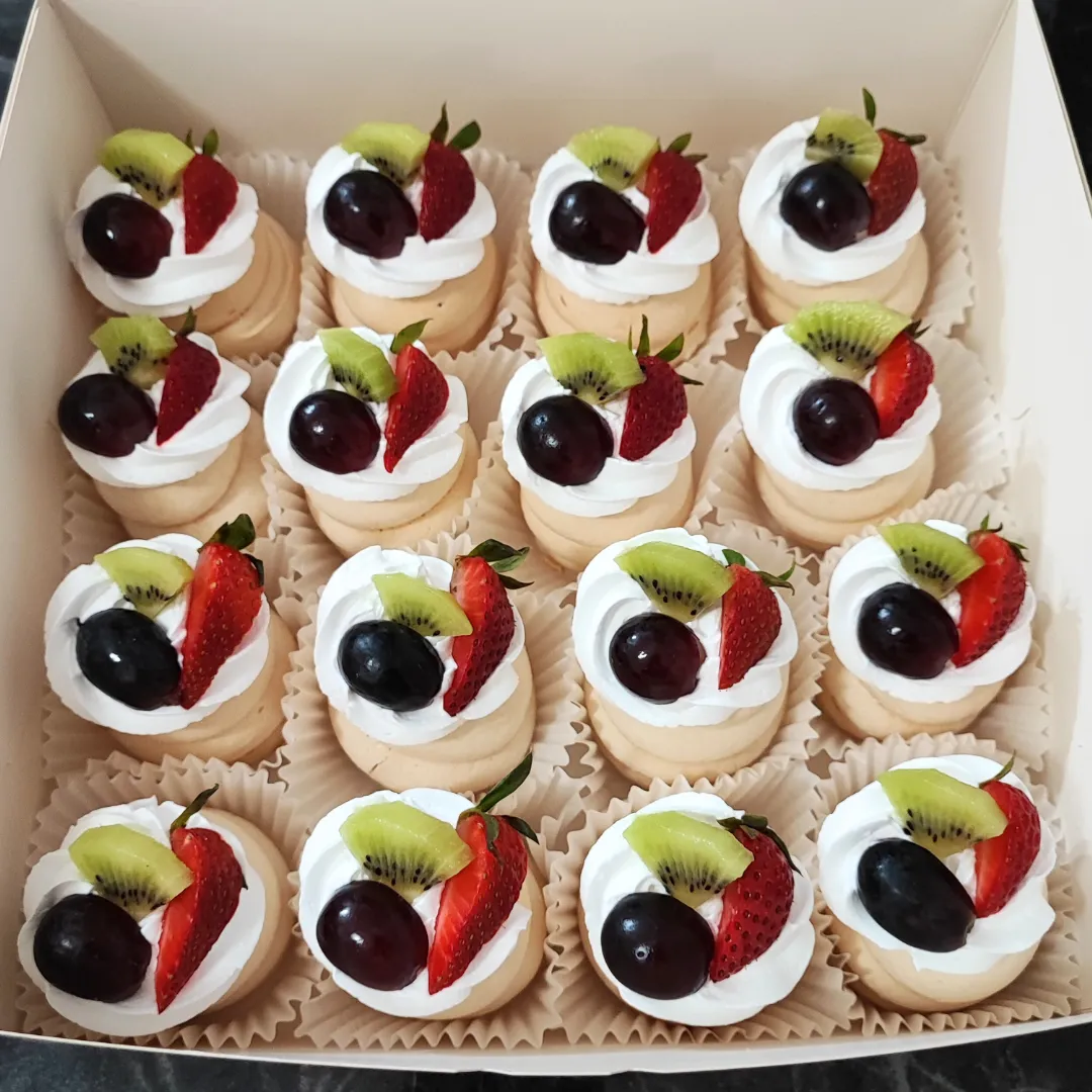Mini Pavlova Classic 16pcs