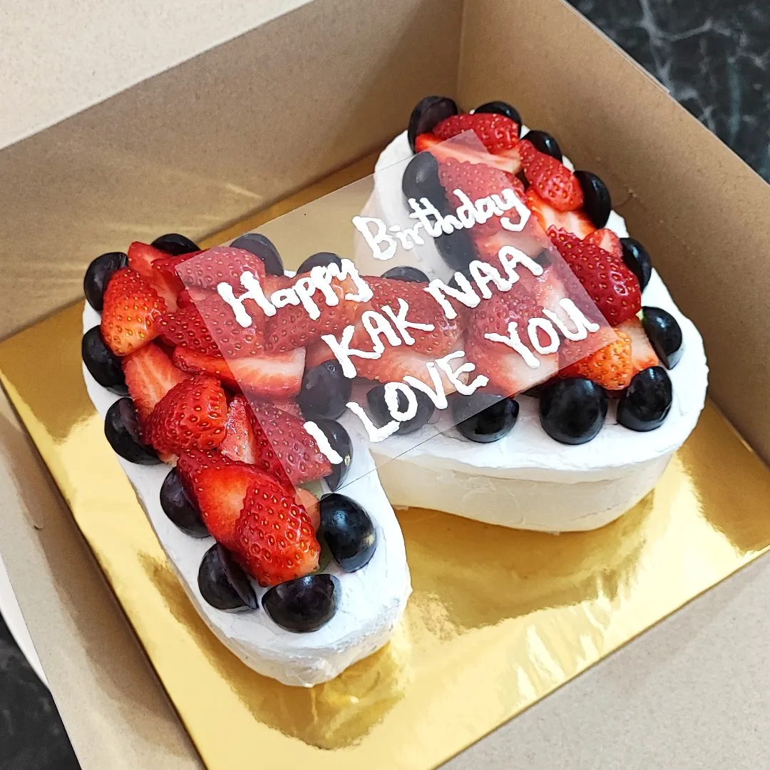 Pavlova Cake Alphabet 9 Inch