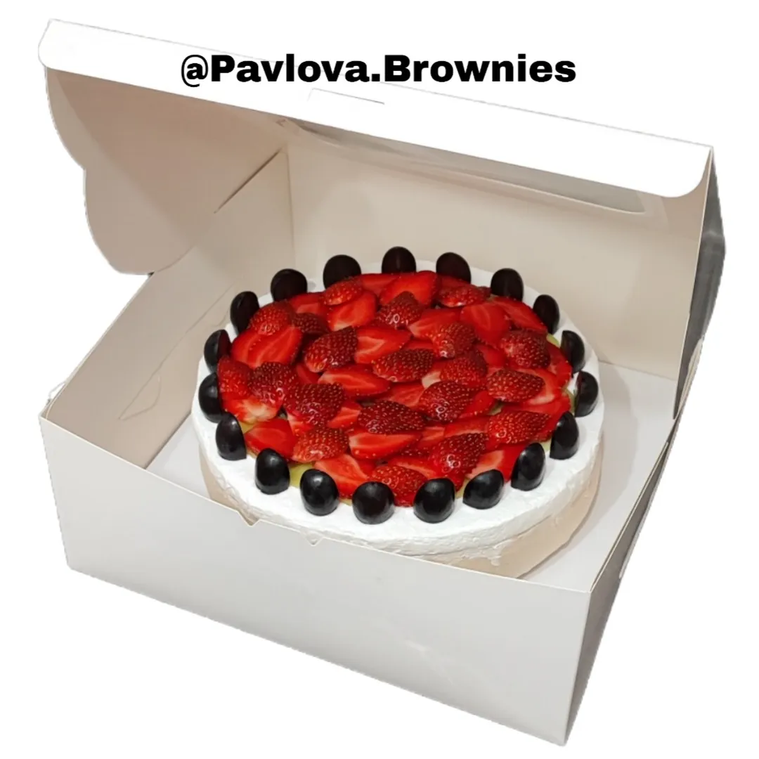 Pavlova Cake Round 9 Inch 4